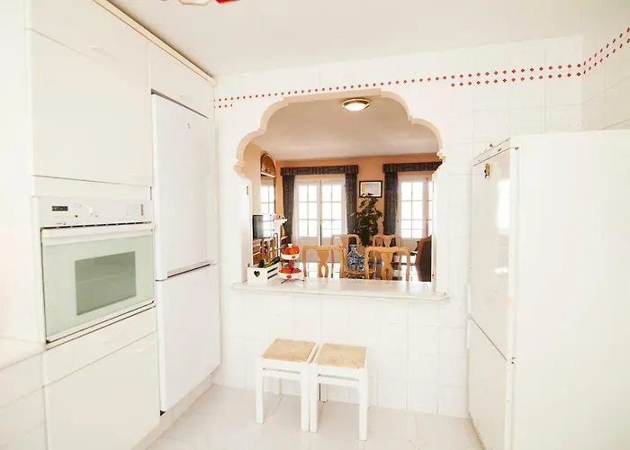 Special In The Costa Del Sol エステポナ