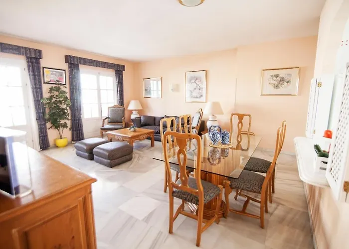 Special In The Costa Del Sol エステポナ